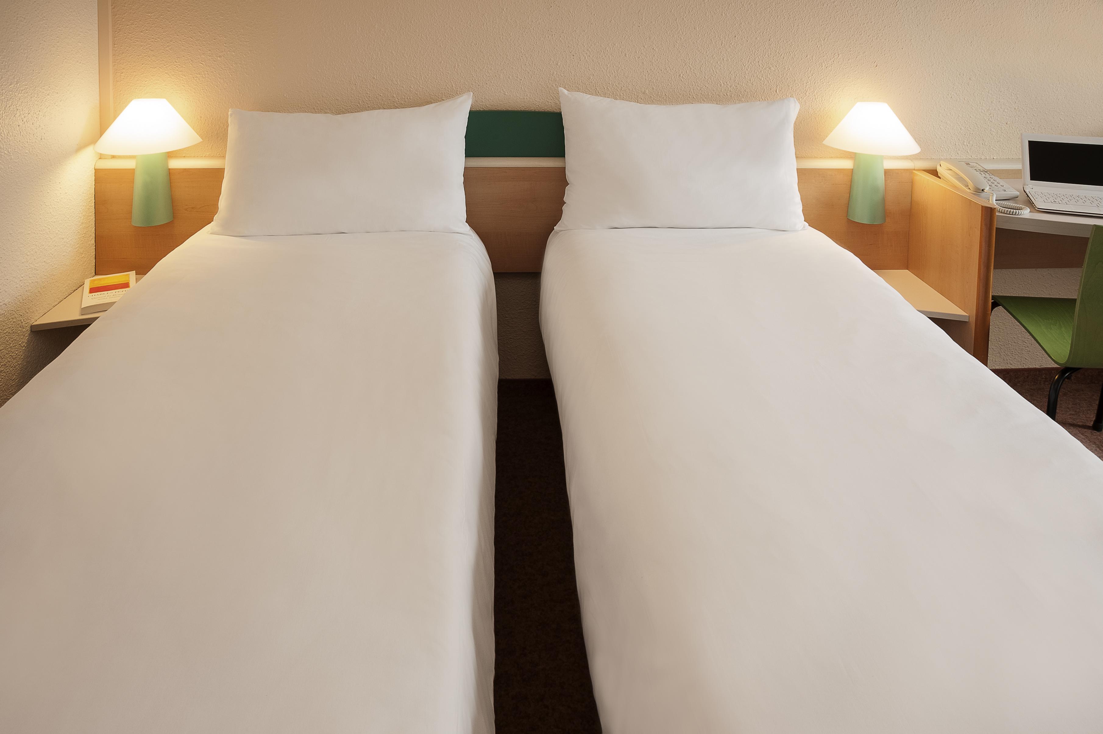 B&B Hotel Blois Nord Vallee Maillard Bagian luar foto