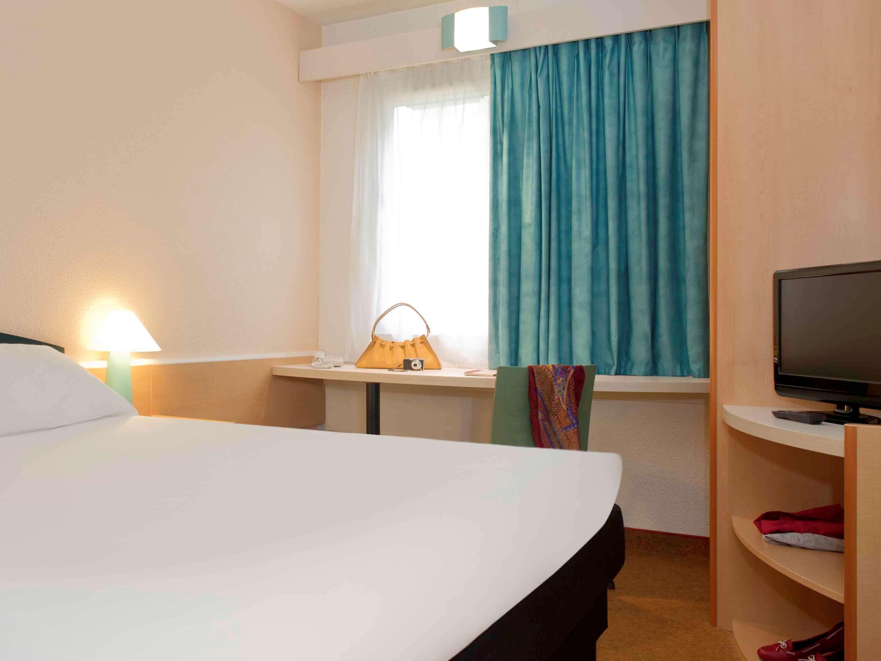 B&B Hotel Blois Nord Vallee Maillard Bagian luar foto