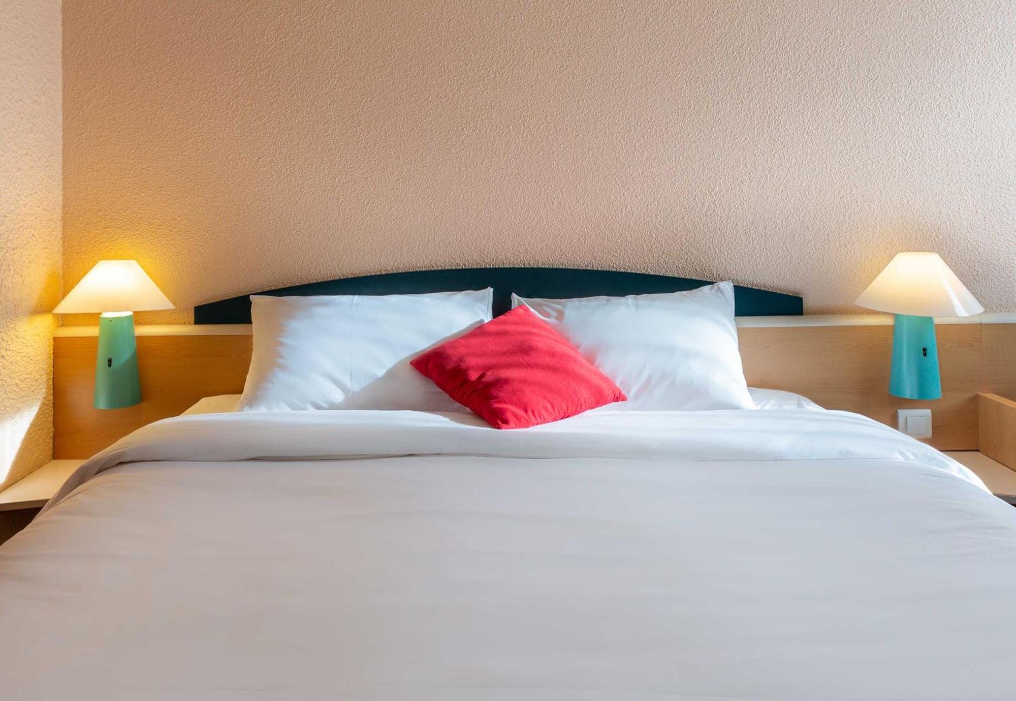 B&B Hotel Blois Nord Vallee Maillard Bagian luar foto