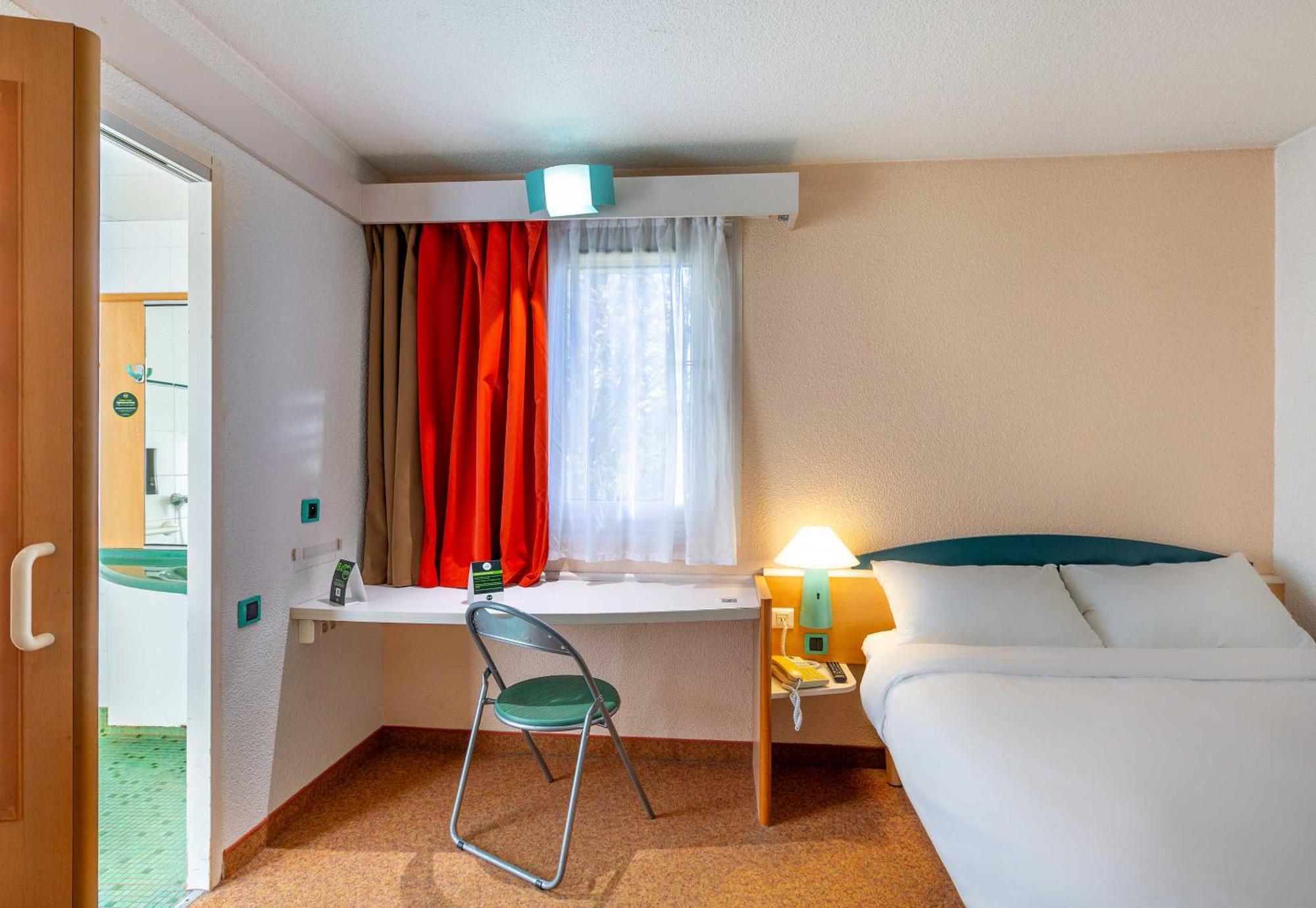 B&B Hotel Blois Nord Vallee Maillard Bagian luar foto