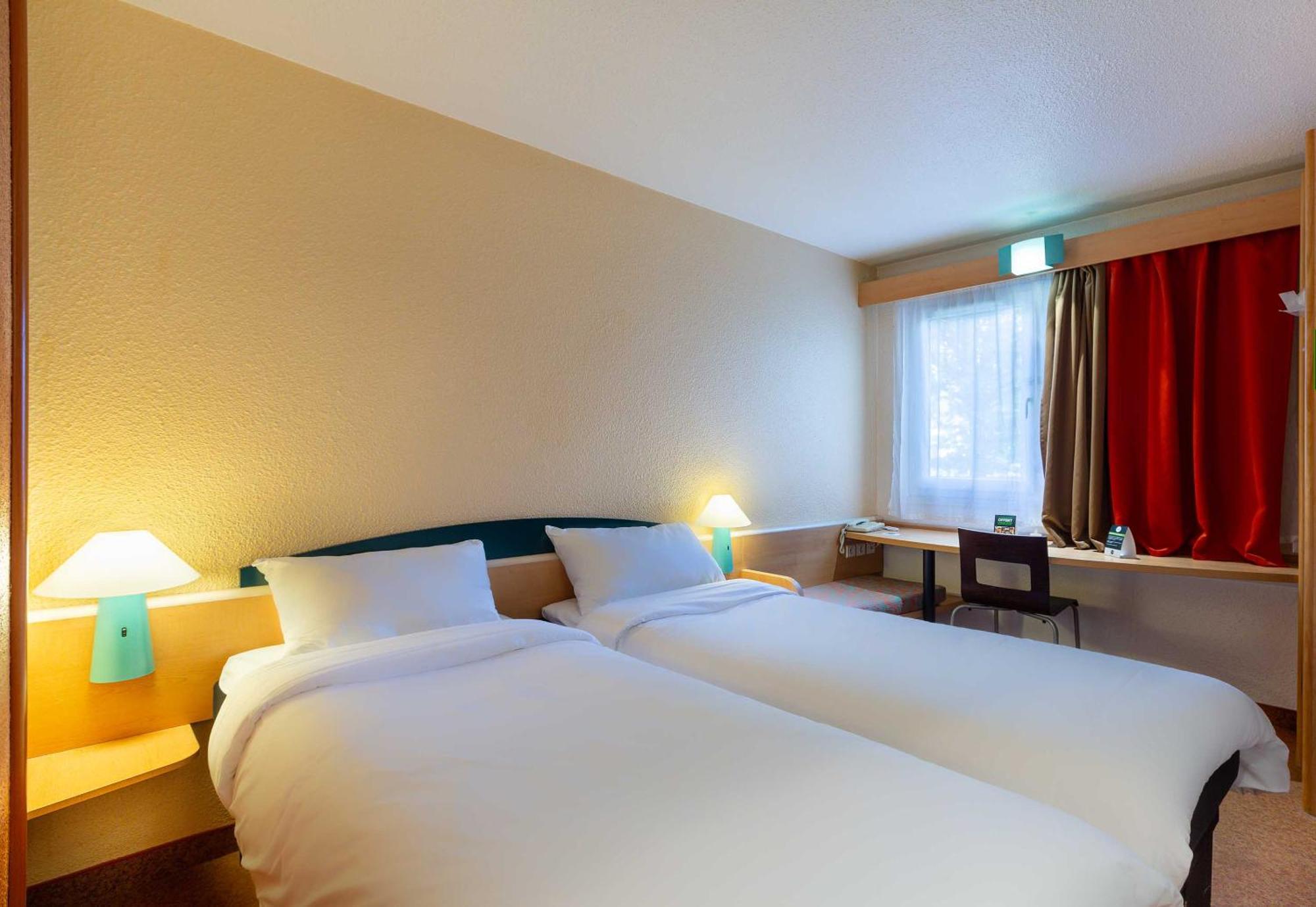 B&B Hotel Blois Nord Vallee Maillard Bagian luar foto